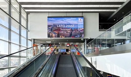 Telebim lotnisko Katowice Terminal B.jpg