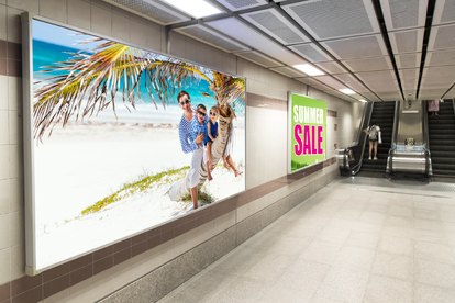 Billboardy Metro Centrum.jpg