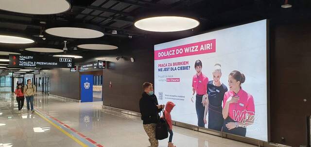 Billboaardy na Lotnisku Gdańsk.jpg