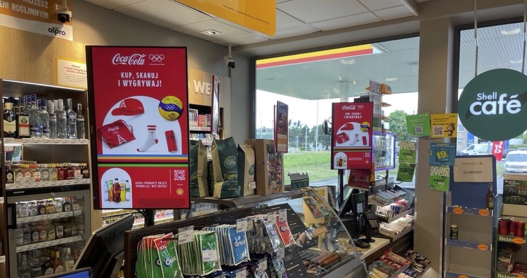 Ekrany na stacjach benzynowych shell.jpg